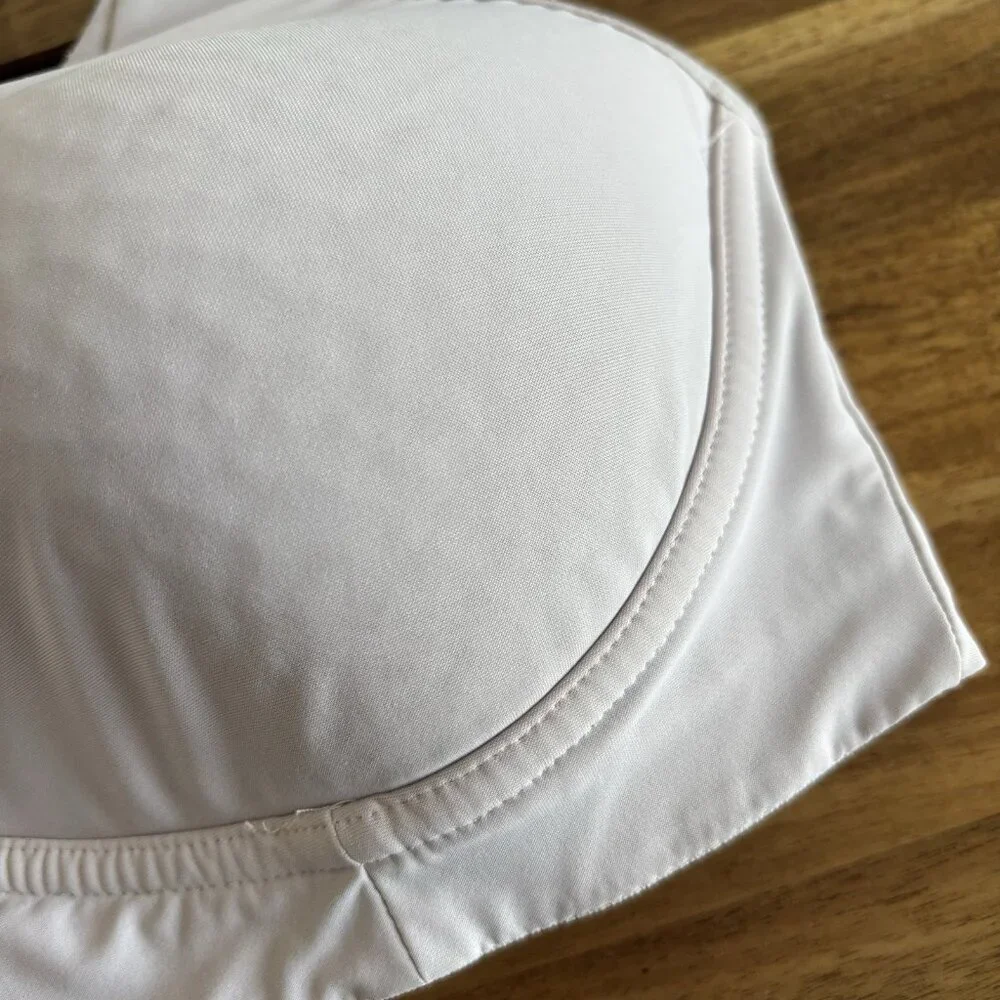 Lululemon Run Times Bra High Sports Bra Women's 34D Strawberry Milkshake‎ Gym